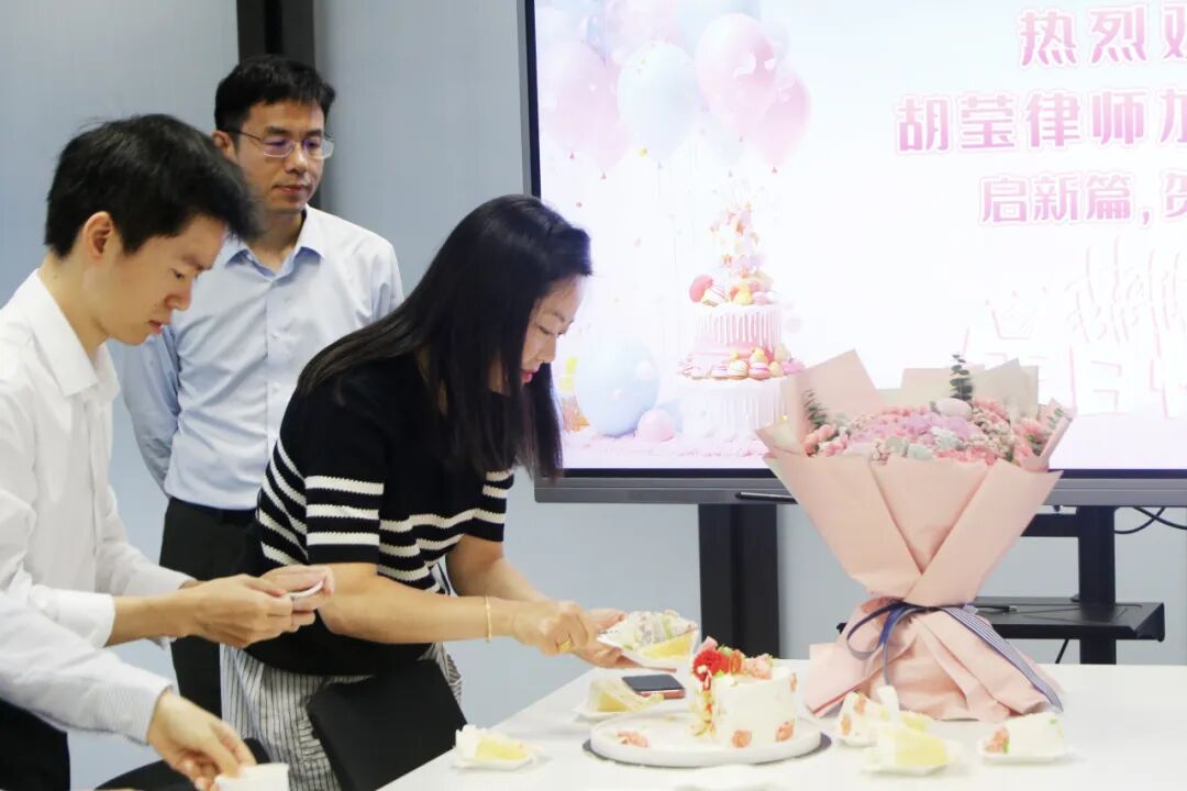 1758461888178982.jpg 640 - 2025-09-21T213253.382.jpg